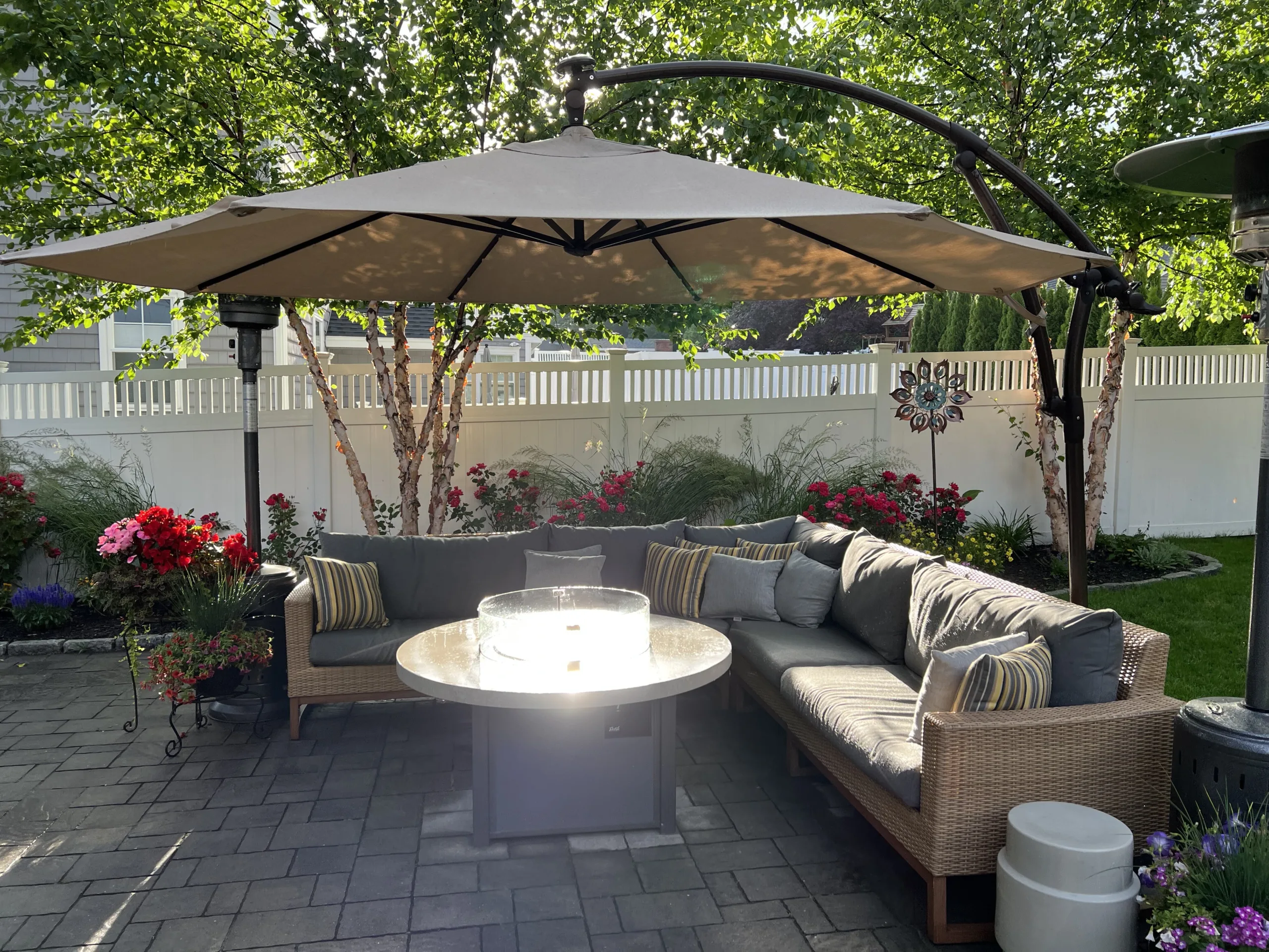 Looking for Hardscaping Companies Near You? 5 Ways to Find the Perfect Fit… Featured Image